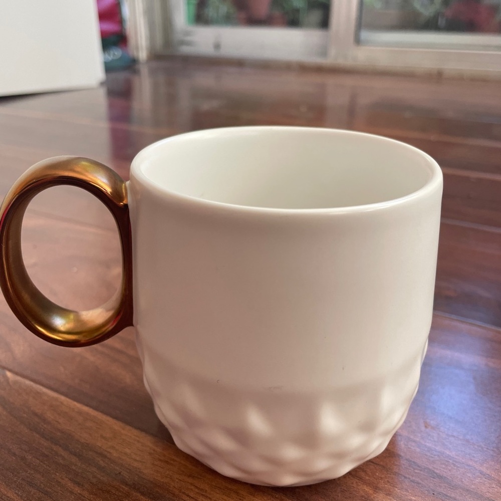 Starbucks Coffee 2013 White Hobnail Mug Gold Bronze Handle Ceramic Cup 12oz